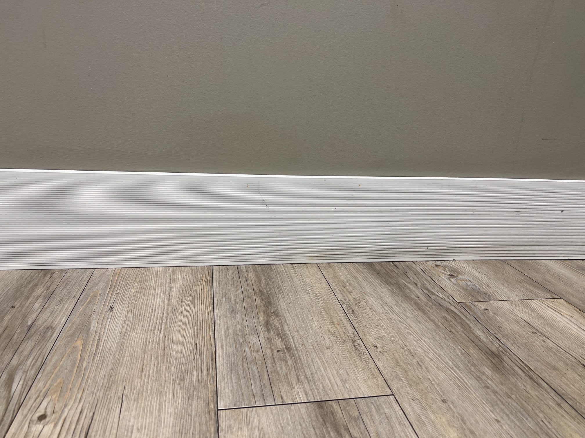 Clean floor and baseboard after professional cleaning